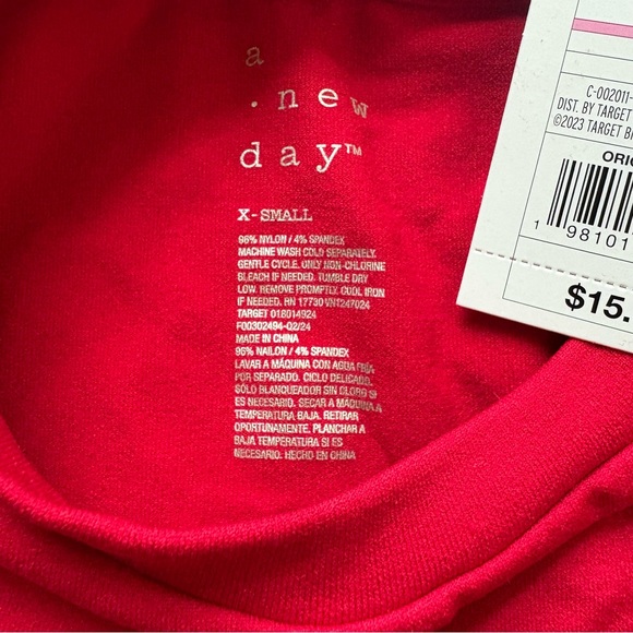 a new day red short sleeve fitted shirt Size Extra Small XS NWT nylon/spandex - Picture 4 of 4